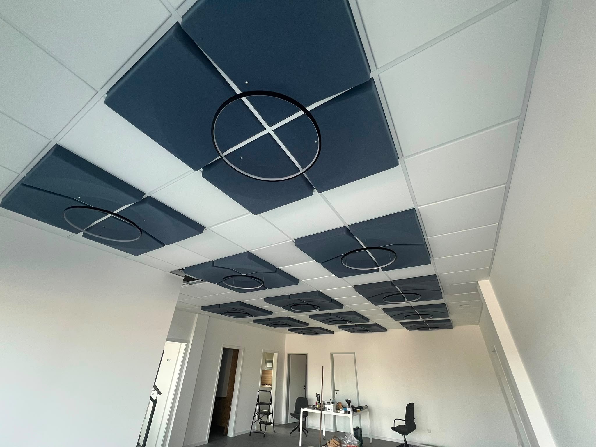 selador-acoustics-choch-deckensegel-schale.
